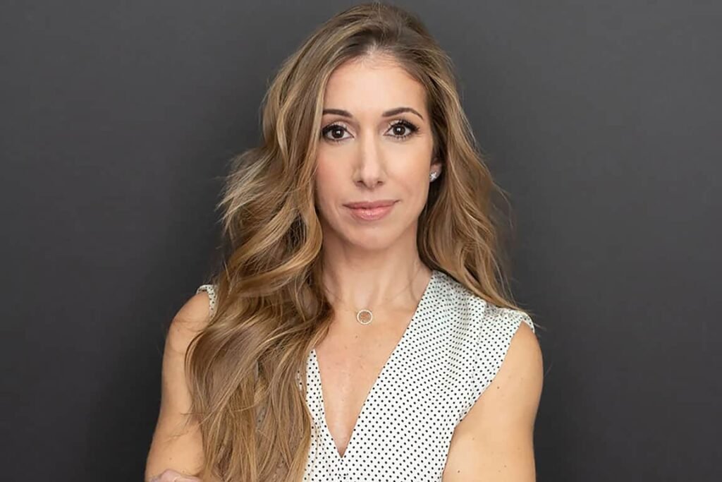 Shocking SEcret Revealed About Lindsay Berra Age! lindsay berra age